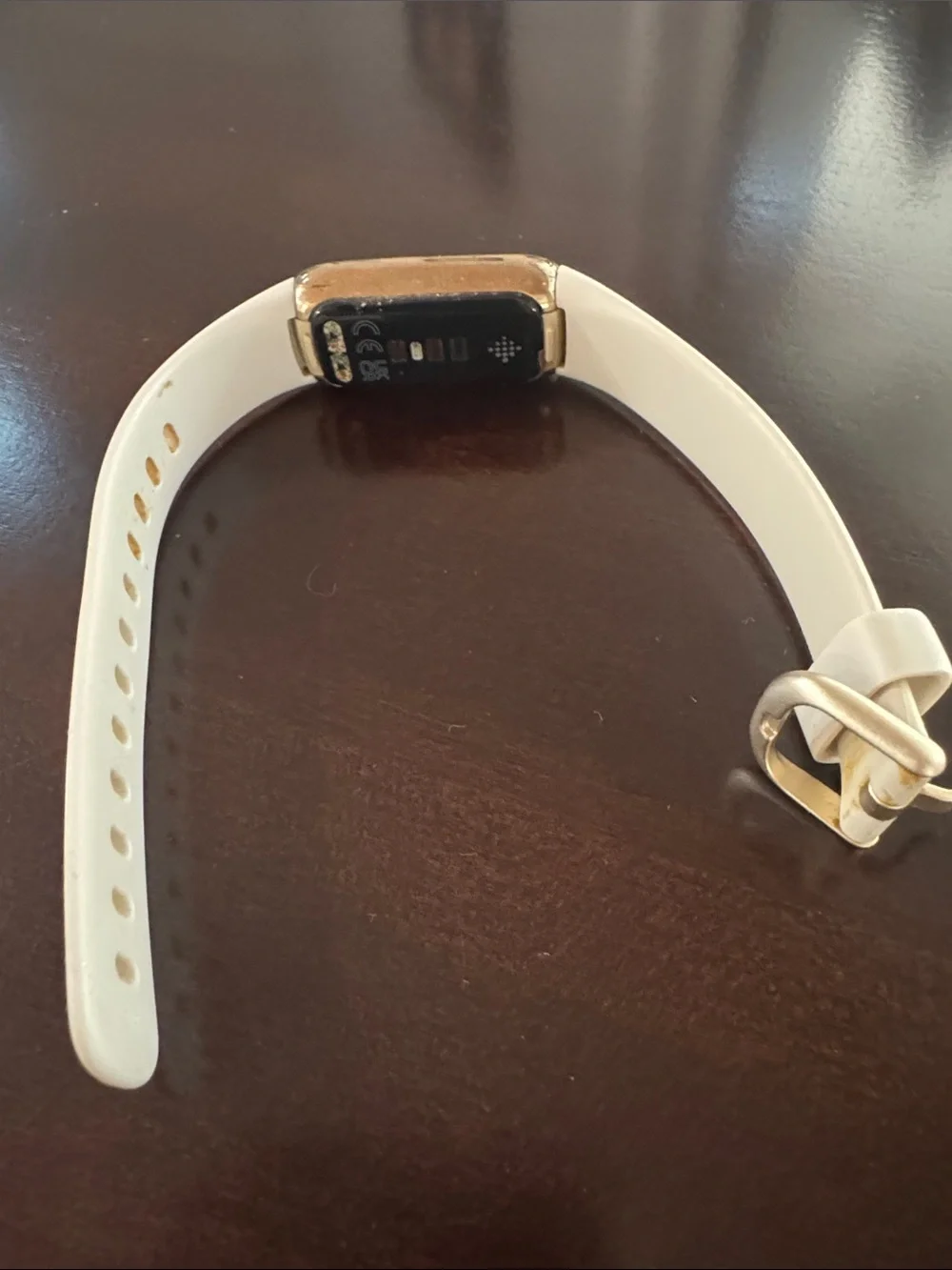 fitbit sleek luxe